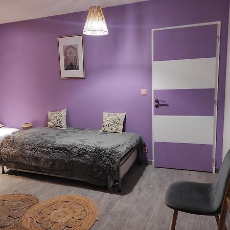 Agréable et spacieuse chambre familiale Sansac-de-Marmiesse Extérieur photo