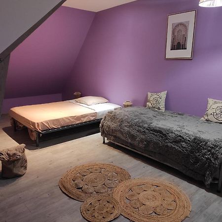Agréable et spacieuse chambre familiale Sansac-de-Marmiesse Extérieur photo